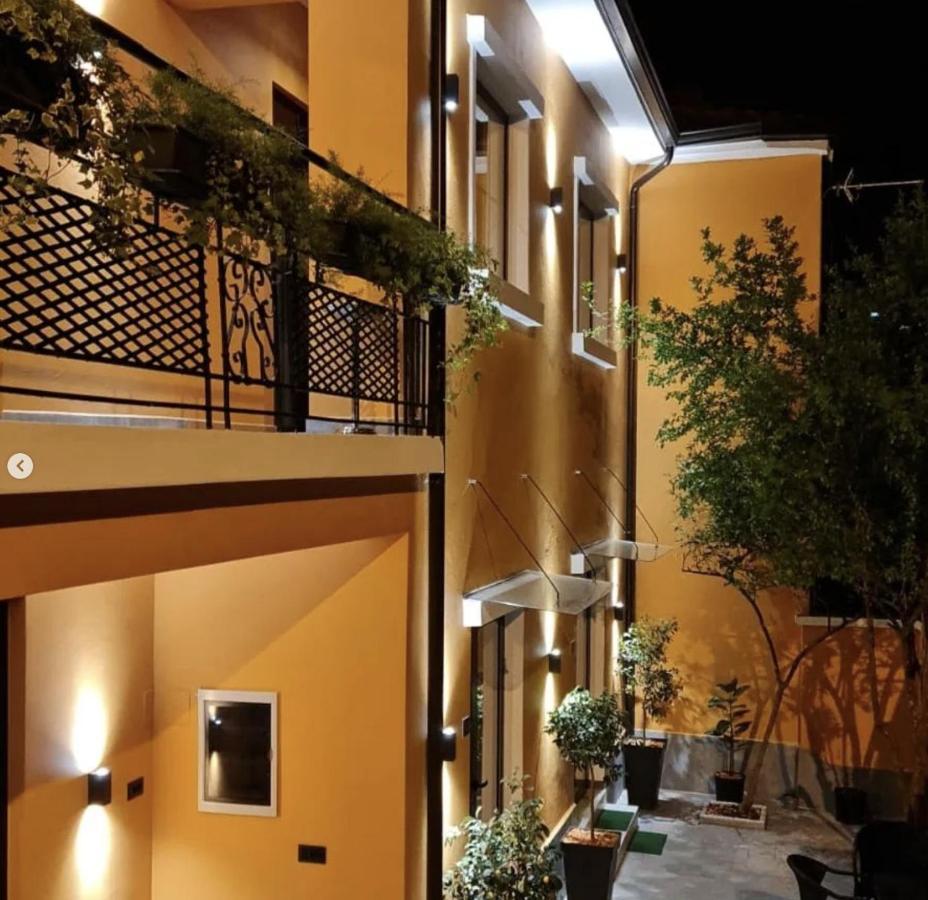 Jasmine * Tirana